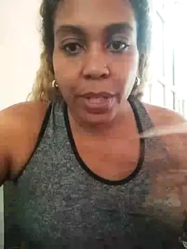 ELLA KELLY online show from 10/22/25, 12:04