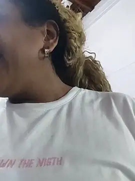 ELLA KELLY online show from 11/11/25, 11:38