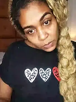 ELLA KELLY online show from 12/02/25, 11:45