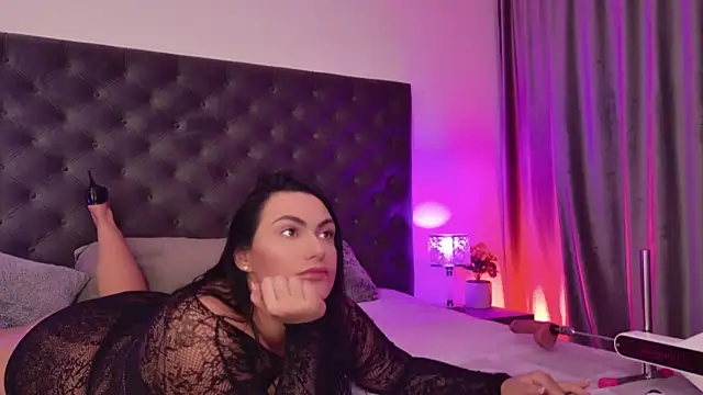 KrisNoir online show from 11/06/25, 06:28