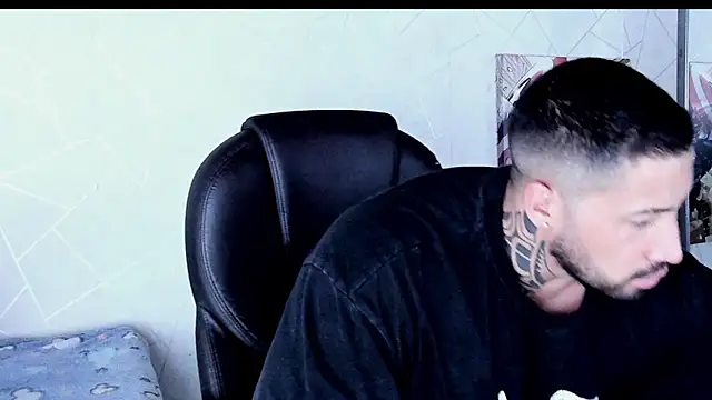 Cristian Walker online show from 12/19/25, 11:34