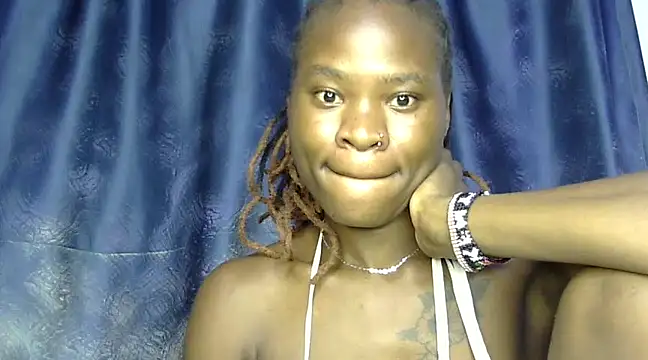 Snapshot of sweetblackbeauty001 chatting on 03/22/25, 02:27 sweetblackbeauty001 online show from 03/22/25, 02:27
