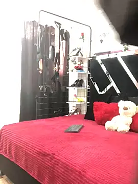 Snapshot of 1lovelygirls chatting on 11/27/25, 12:05 1lovelygirls online show from 11/27/25, 12:05