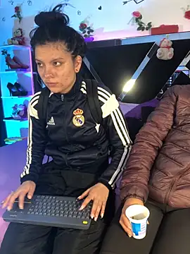 Snapshot of 1lovelygirls chatting on 11/10/25, 12:10 1lovelygirls online show from 11/10/25, 12:10