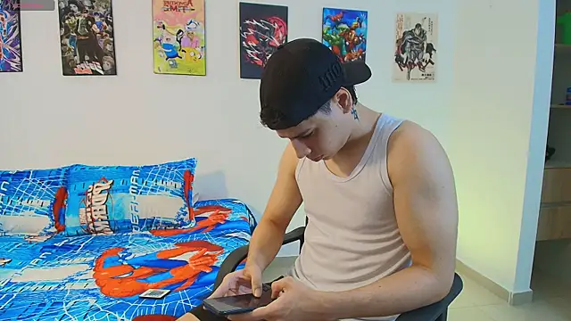 jonathanjoestar  online show from 04/10/26, 09:33