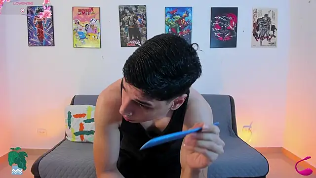 jonathanjoestar  online show from 11/18/25, 10:13