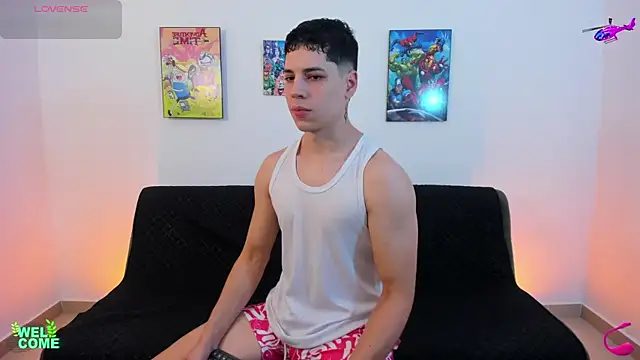 Snapshot of jonathanjoestar_ chatting on 09/19/25, 10:03 jonathanjoestar online show from 09/19/25, 10:03