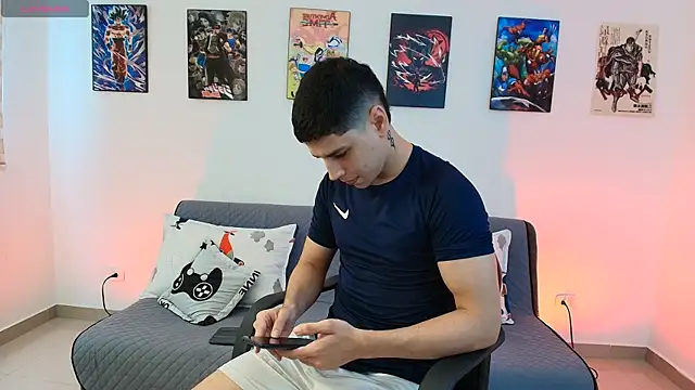 jonathanjoestar  online show from 04/14/26, 08:47