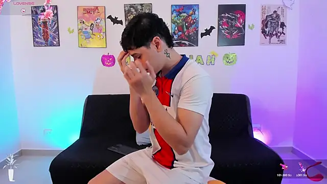 jonathanjoestar  online show from 11/05/25, 08:45