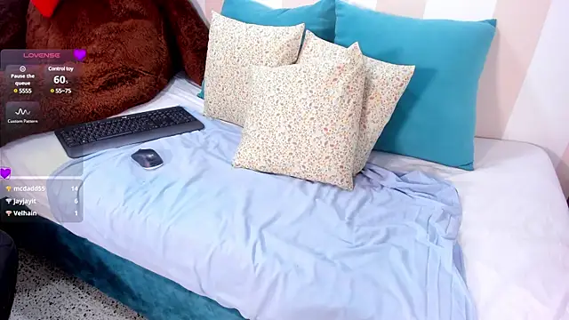 amina west online show from 03/22/25, 02:27