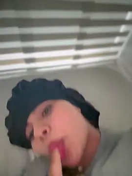 lalilamassu1 online show from 03/10/26, 05:28