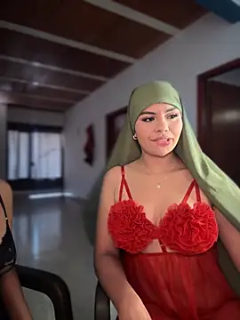 lalilamassu1 online show from 11/16/25, 06:56