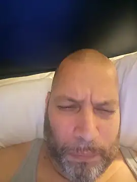 Snapshot of Just2much chatting on 04/10/26, 06:20 Just2much online show from 04/10/26, 06:20