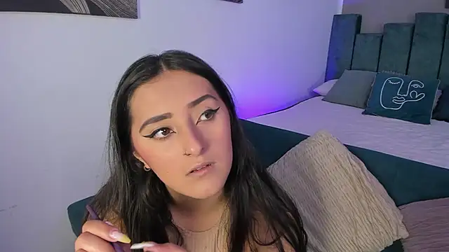 Kathia Morelli online show from 11/03/25, 01:04