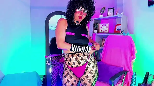 kuromi69 online show from 09/26/25, 05:47