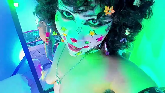 kuromi69 online show from 12/21/25, 04:52