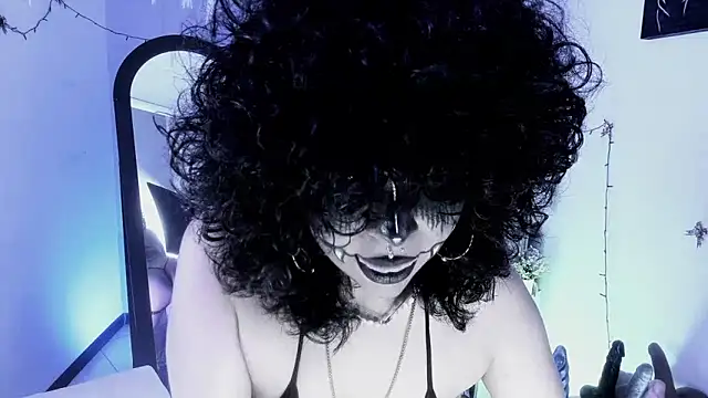 kuromi69 online show from 03/04/26, 07:49