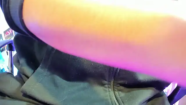 kuromi69 online show from 02/14/26, 04:45