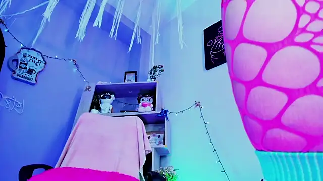 kuromi69 online show from 03/27/26, 08:26