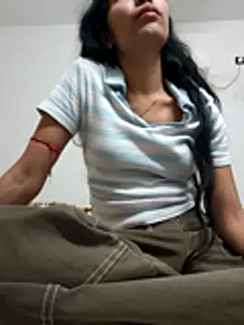 Snapshot of Angel_Anamika chatting on 10/17/25, 06:50 Angel Anamika online show from 10/17/25, 06:50