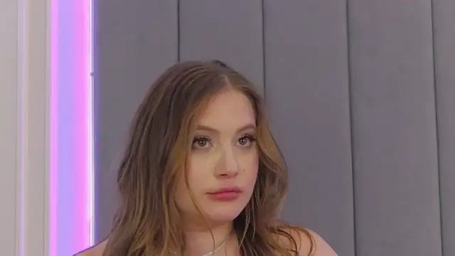 Snapshot of ChloeMarsch chatting on 03/08/25, 10:43 ChloeMarsch online show from 03/08/25, 10:43