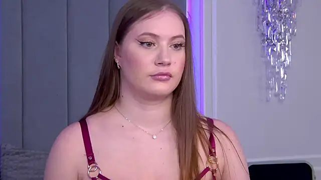 Snapshot of ChloeMarsch chatting on 10/05/25, 04:47 ChloeMarsch online show from 10/05/25, 04:47