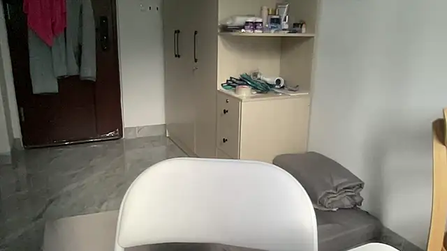 Louis Baby online show from 05/18/26, 08:30