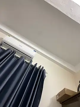 Louis Baby online show from 02/25/25, 03:09