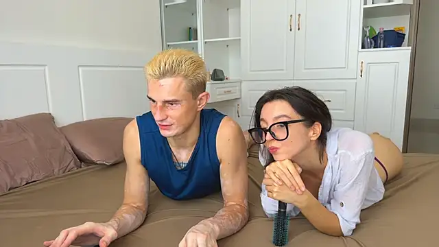 Morning Stars online show from 12/14/25, 03:02