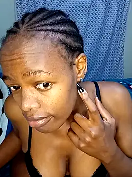 Snapshot of Sweatie_babies chatting on 03/03/26, 05:53 Sweatie babies online show from 03/03/26, 05:53