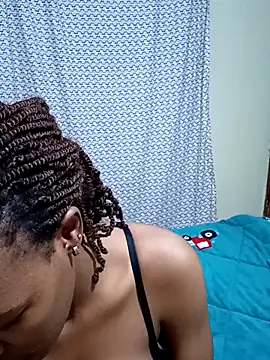 Snapshot of Sweatie_babies chatting on 01/16/26, 05:17 Sweatie babies online show from 01/16/26, 05:17