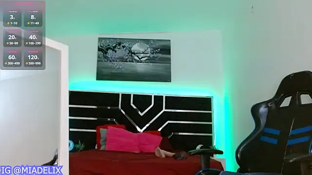 -MiaDelight- online show from 03/26/26, 04:16