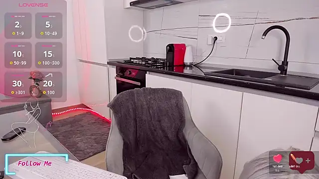 CelyneMay online show from 09/10/25, 02:16