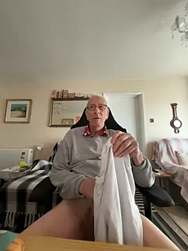 cutaboverest online show from 03/29/26, 03:02