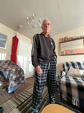 cutaboverest online show from 01/10/26, 03:29