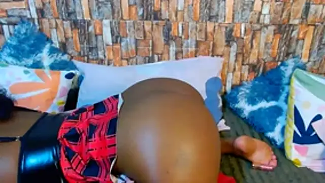 Foxy African online show from 12/14/25, 08:53