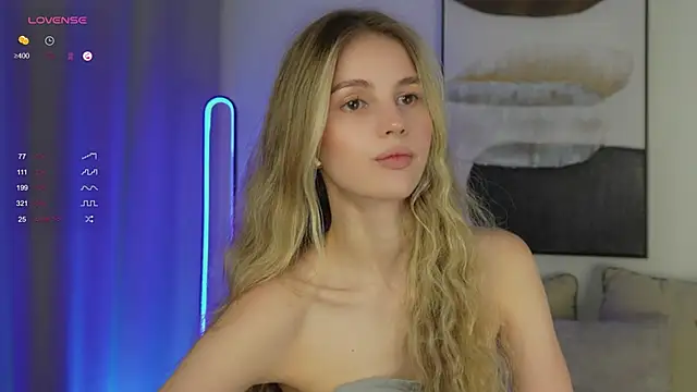 Fluffy-Angel online show from 10/08/25, 04:03