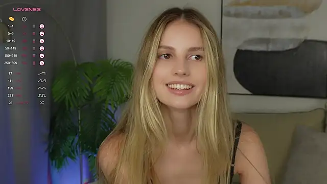 Fluffy-Angel online show from 09/21/25, 03:50