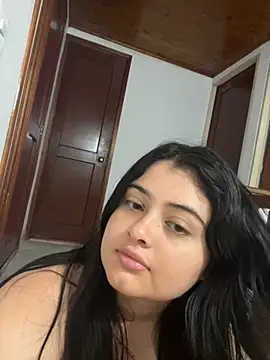 Stephania 18 online show from 10/05/25, 08:32