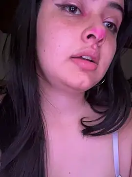 Stephania 18 online show from 03/10/25, 10:13