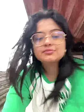 Stephania 18 online show from 02/18/25, 10:25