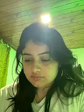 Stephania 18 online show from 09/30/25, 12:27