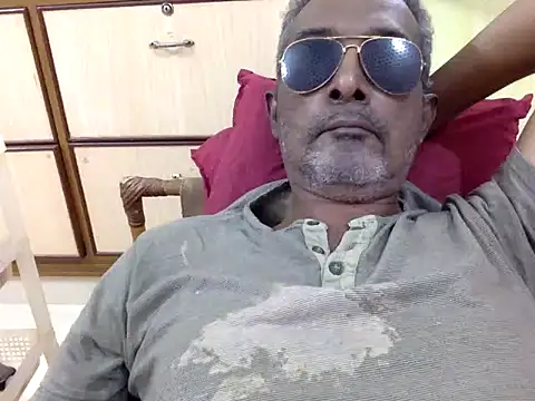 Lookin4Kinky Partner online show from 01/08/26, 01:50