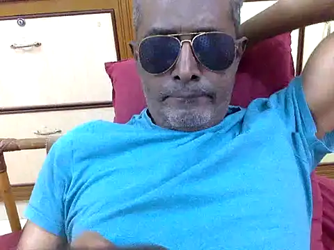 Lookin4Kinky Partner online show from 01/06/26, 02:32