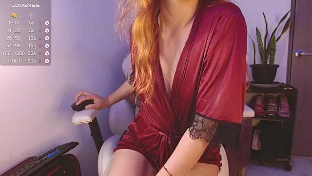 Snapshot of zoewils chatting on 04/16/26, 05:41 zoewils online show from 04/16/26, 05:41