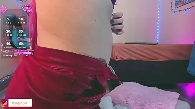 Julieta cott online show from 12/13/25, 09:21