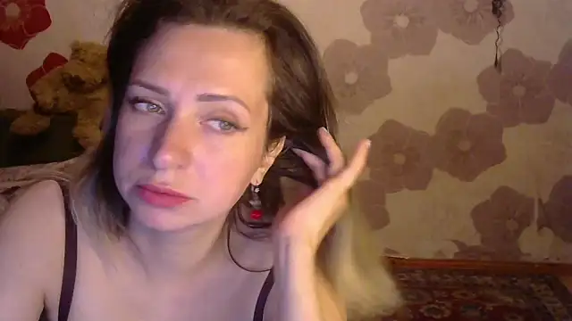 Snapshot of Queen_Daenerys chatting on 09/12/25, 07:57 Queen Daenerys online show from 09/12/25, 07:57