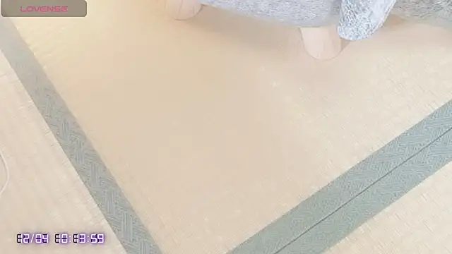 Hina-Happy online show from 12/04/25, 01:15