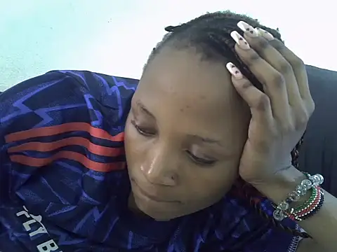 SpicyPetite online show from 10/20/25, 08:26