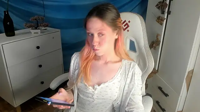 Silly  Milly online show from 11/10/25, 05:18